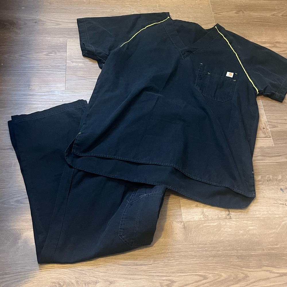 Black Carhartt Scrub Set
